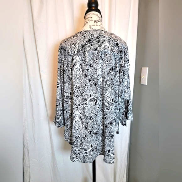 Nine West Monochrome Paisley Blouse - Picture 6 of 8